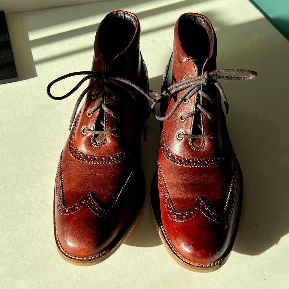 Cole Haan Modern Wingtip Leather Boots.  Men’s US SIze 9